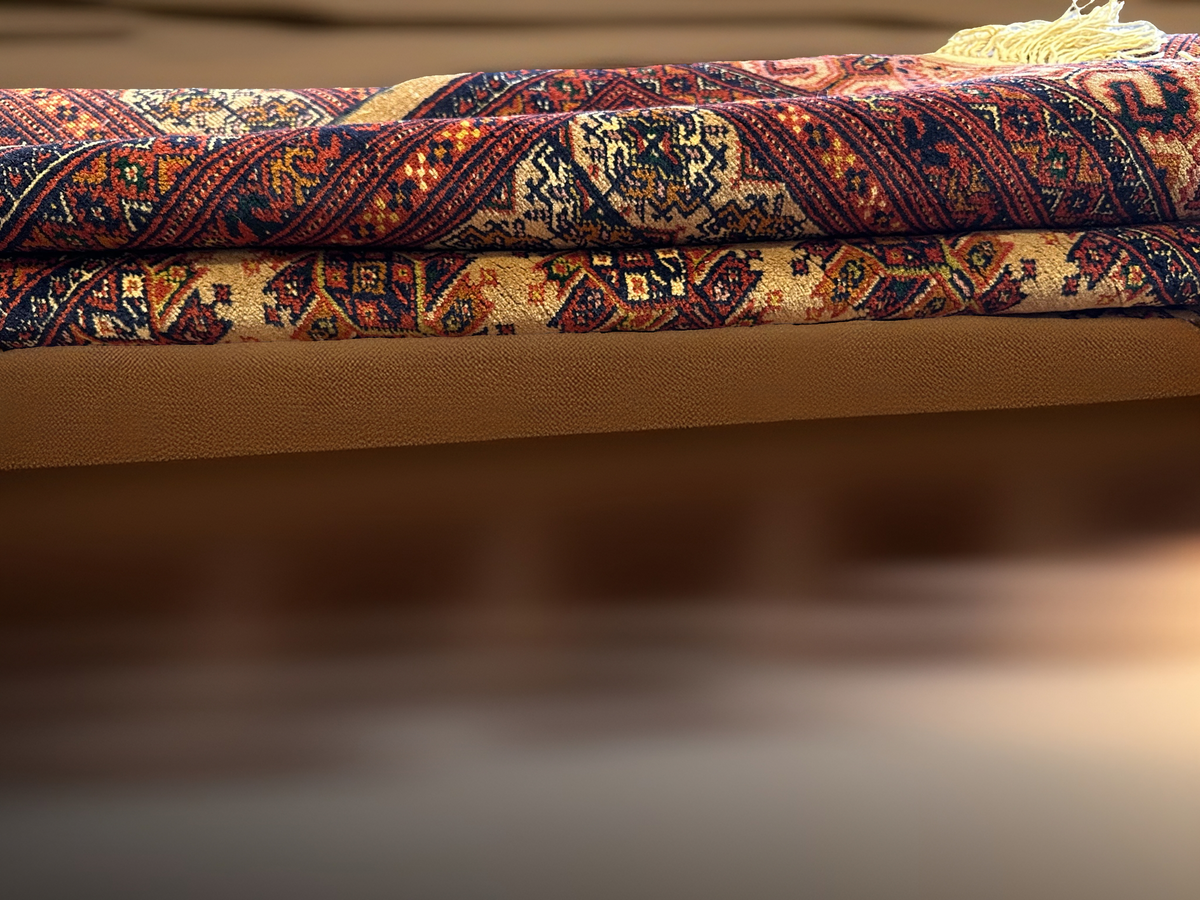 Top 10 Reasons to Buy Afghan Rugs Online for Your Home