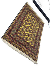 4x6 Traditional Sovereign Rug – Handwoven in Afghanistan